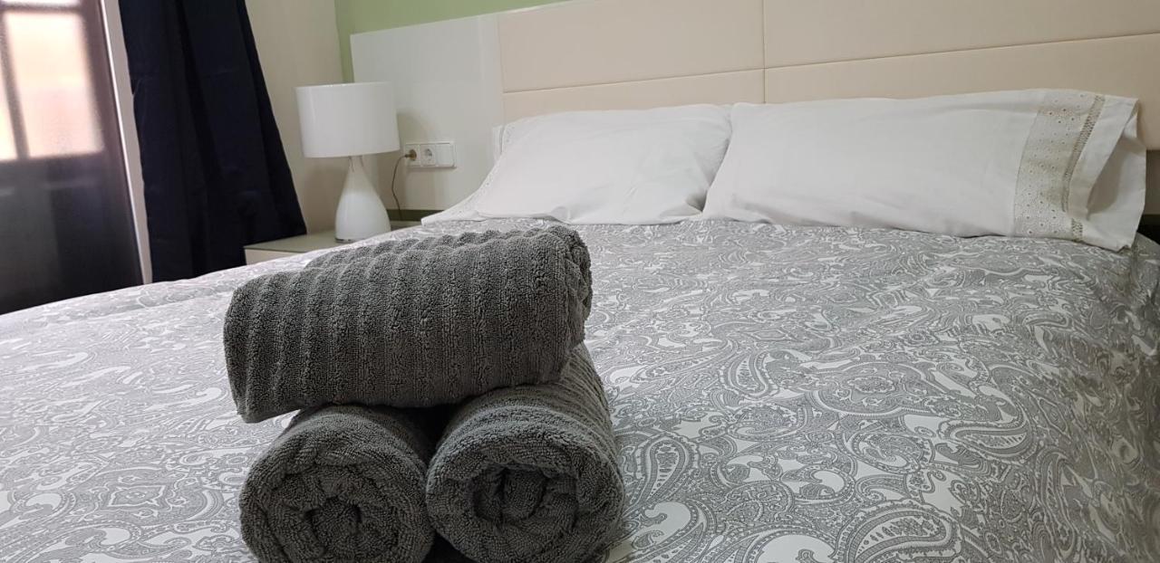 Lux Home - Sierpes Terrace Севілья Екстер'єр фото